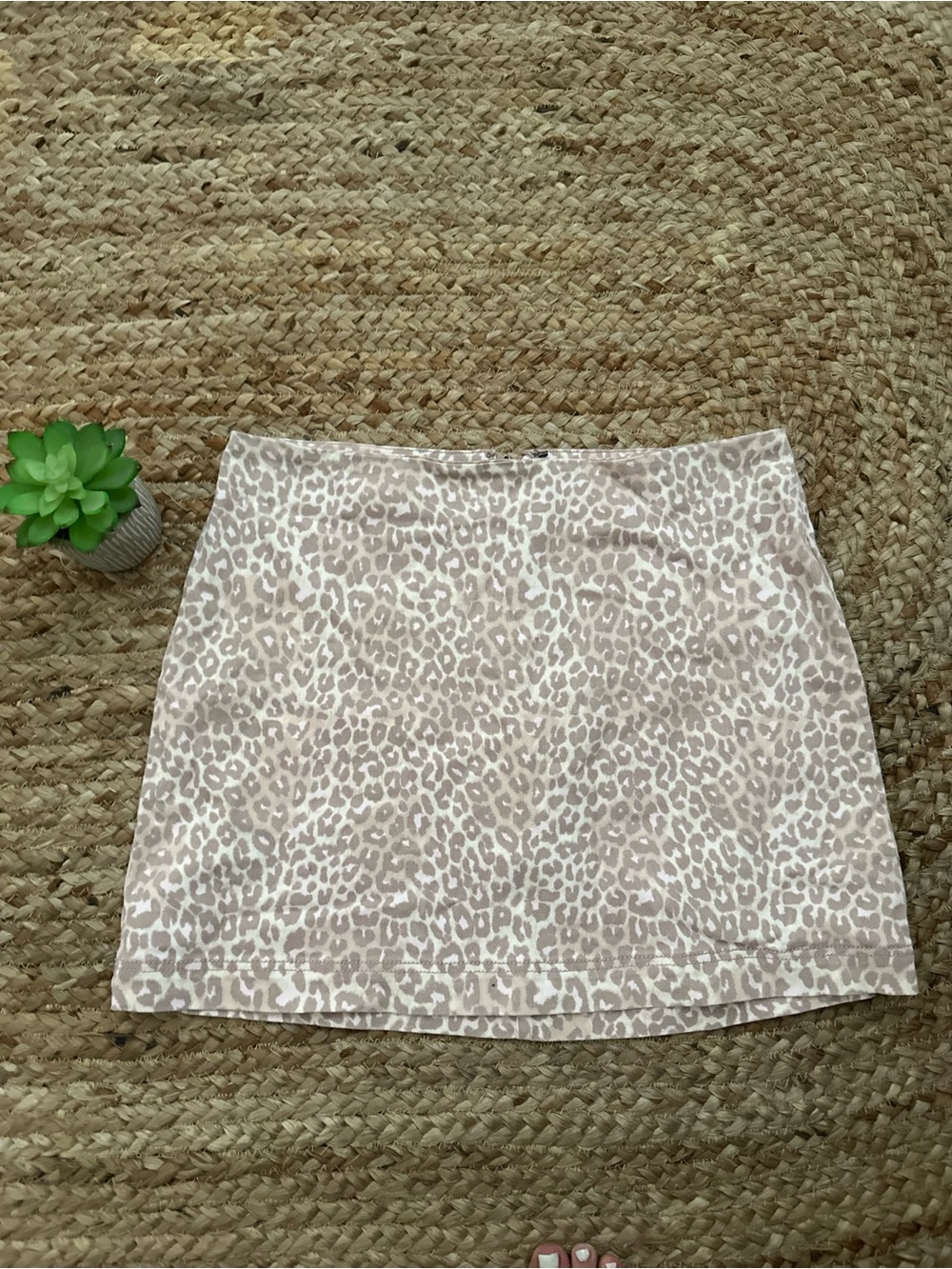 BABY PINK LEOPARD MINI SKIRT